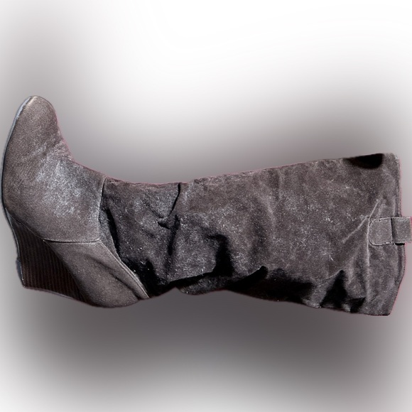 70s throwback brown suede boots - Picture 6 of 14